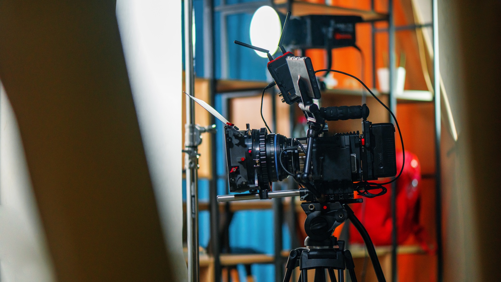 Prises de vues drone 8K & FPV : Donner une signature spectaculaire à vos films